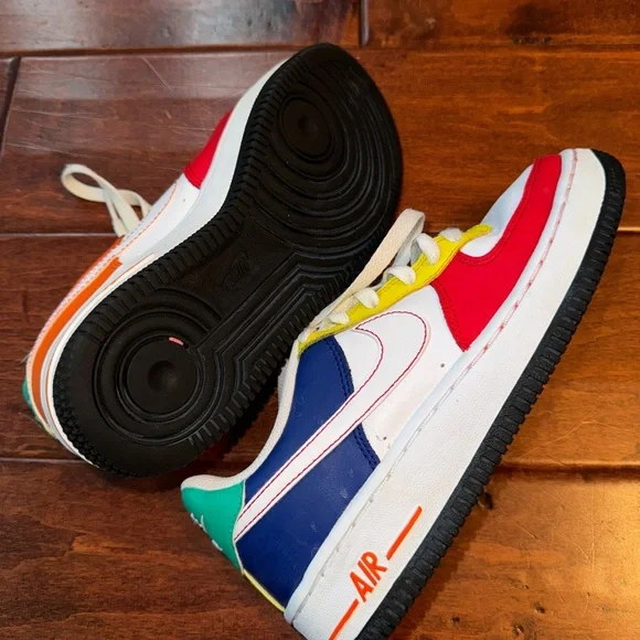 Nike Air Force One, kids size 3.5Y - Picture 3 of 6